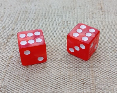 Игральные кости для настольных игр,перламутровые,акриловые,d 16мм.