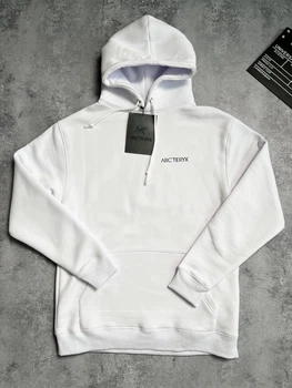 Худи унисекс с рисунком красного логотипа на графити Arcteryx размер S белого цвета