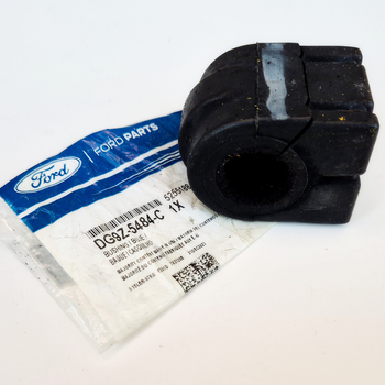 Втулка переднього стабілізатора Ford Fusion USA 2013-2020 (DG9Z-5484-C, DG9Z5484C, 5255188)