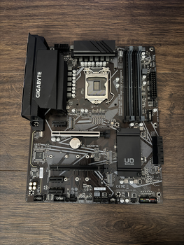 Материнская плата Gigabyte Z490 UD (s1200, Intel Z490) Б/У