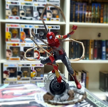 Фігурка Людина-павук Iron Spider 22см