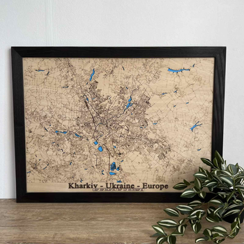 Дерев'яна мапа Love home Харків 80х60 см в світлій рамі (KHRKV-S-80X60)
