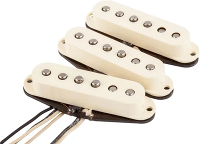 Набор звукоснимателей для электрогитары Fender Original '57/'62 Strat Pickups Aged White