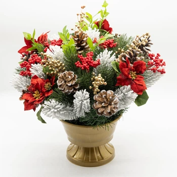 Новогодняя композиция GALA DECOR декоративный букет на стол 35*35 см из цветов и ягод в золотистом кашпо арт.К3535