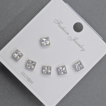 Серьги-пусеты 5 мм+, серебристый металл, белые стразы, ida47928