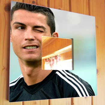 Декоративне дзеркало «Кріштіану Роналду. Ronaldo. Футбол» для футболістів, фанатів, прикраса спальні, спорт клубу, бару