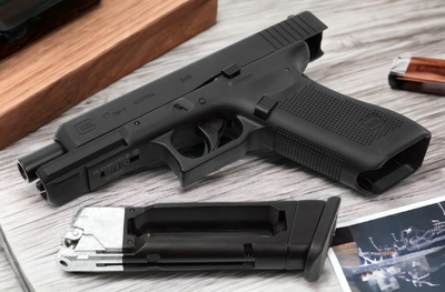 Пневматический пистолет UMAREX GLOCK 17 Gen5 Blowback (С ЗАТВОРНОЙ ЗАДЕРЖКОЙ)