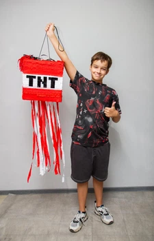 Піньята TNT Minecraft червона квадратна