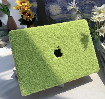 Плюшевый защитный чехол-накладка Macbook Air 13.6 M2 M3 М4 (A2681 / A3113 / А3240) 2022-2025 г Зелёный