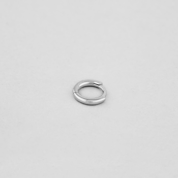 Срібна сережка Minimal 2-0011