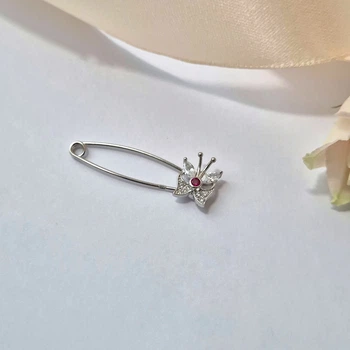 Серебряная Брошка булавка шпилька Бабочка с Розовым Камнем Серебро 925 пробы Родированное бр2фру/010 1.40г