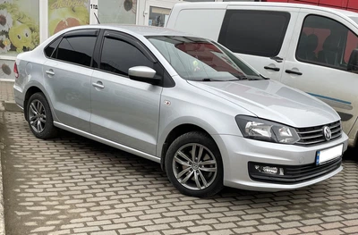 Дефлекторы окон (ветровики) Volkswagen Polo 5 2009 -2016 Sedan (HIC)