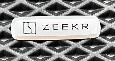 Логотип шильдик авто Zeekr Зікр – фото, отзывы, характеристики в