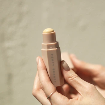 Консилер у стіку Fenty Beauty Match Stix Correcting Skinstick Banana