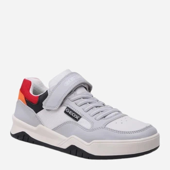 Підліткові кросівки