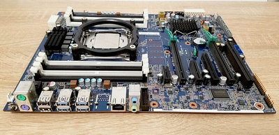 Комплект: Материнская плата HP Z440 / Intel Xeon E5-2618L v3 (8 (16) ядер по 2.3 - 3.4 GHz) (аналог i7-7700K) / Socket LGA 2011 v3+v4 / NVMe boot + рамка крепления 2011 б/у