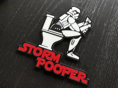 Гумористична табличка на двері "Storm Pooper". Декор для будинку.