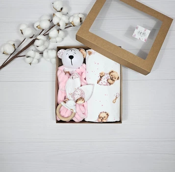 Набор для малыша: пеленка, комфортер, грызкнок a.l.babybox Сладкие сны Молочный