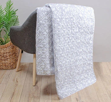 Стеганое покрывало Home Line. Пэчворк Гілочки-160х210