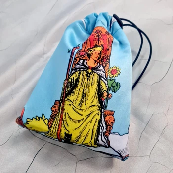 Атласный мешочек для таро "Королева жезлов" (13х18 см)