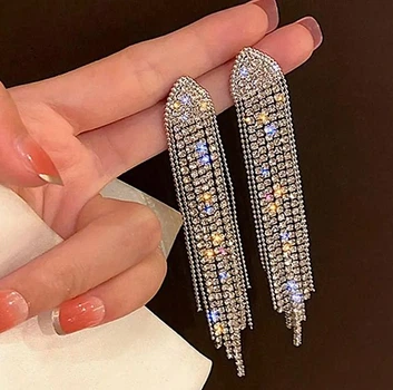 Сережки Длинные вечерние в стразах Fashion jewelry Серебряные