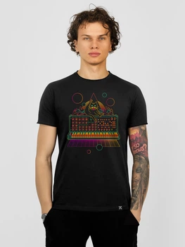 Футболка чоловіча Dubhumans Кіт x Сінт Чорний XS (CS-TM-B-XS)