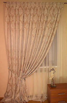 Штори бежеві на люверсах. Ширина штори 1,5 м. Висота 2,50 м (7012-011)
