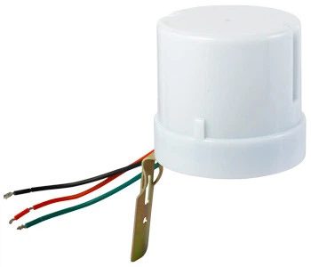 Сутінкове реле E.NEXT e.sensor.light-control.303.white 25А IP44 s061008