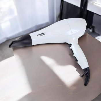 Фен Gemei GM-105 White 2400 W для сушки и укладки волос с 2 насадками