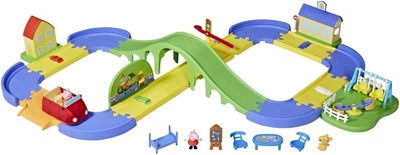 Трек Все вокруг города Свинки Пеппы Peppa Pig All Around Peppa’s Town Set with Adjustable Track Hasbro (F4822)