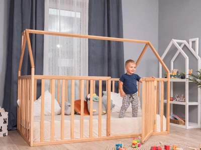 Детский деревянный манеж-кровать домик Монтессори Busy Wood напольная Модель 21 140x90 см Натуральное дерево