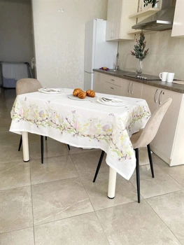 Скатерть водоотталкивающая Delux Textil Пасхальные кролики 140 х 110 см (368142)