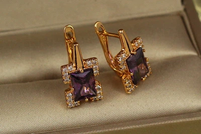 Сережки Xuping Jewelry Екран із фіолетовим каменем 1,7 см золотисті