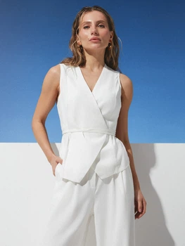 Жилет женский Seventeen 2271.6325 2XL-3XL Белый (Sev2000000206172)