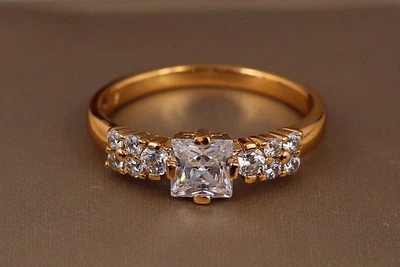 Кольцо Xuping Jewelry хайтек р 17 золотистое