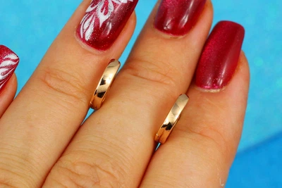 Сережки Xuping Jewelry кільця з малюнком крокрененеві діагональні смужки 1 см золотисті