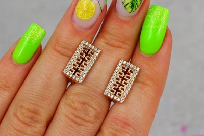 Сережки Xuping Jewelry із грецьким візерунком прямокутні 1,8 см золотисті