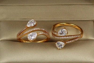 Кольцо Xuping Jewelry встречные капли р 18 золотистое