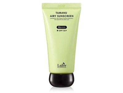 Легкий солнцезащитный крем для лица с маслом таману Lador Tamanu Airy Sunscreen SPF 50+ PA++++, 50мл (8809982980094)