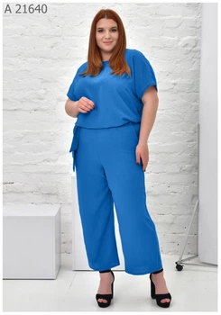 Літній жіночий костюм з капрями великого розміру UF-fashion МА-21640 74 блакитний