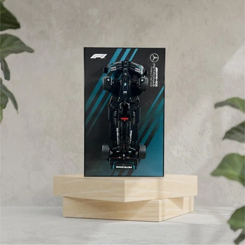Арт Держатель Рамка на Стену 80x50 см. для фирменного конструктора Technic Mercedes-AMG F1 W14 E Performance (42171) Type-E