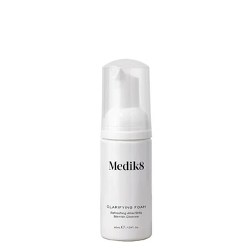 Пінка, що очищає з AHA і BHA для проблемної шкіри Medik8 Clarifying Foam 40ml Try Me Size