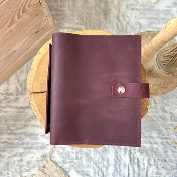Блокнот в шкіряній обкладинці Лондон Professional Journals А5 з великою кишенею для документів формату А4 Бордовий змінний паперовий блок в клітинку