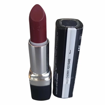 Губна помада Матова Перевага Wild Cherry/ Дика вишня Avon True colour Матова перевага,Матовий ідеал 3.6 г