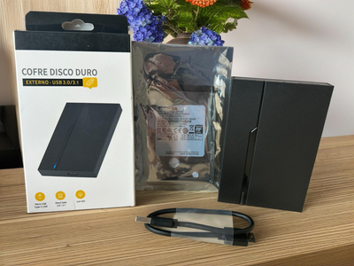 Внешний жесткий диск Toshiba 320 GB USB 3.0 5400RPM
