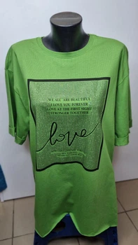 Футболка зі стразами LOVE L зелена (00568)