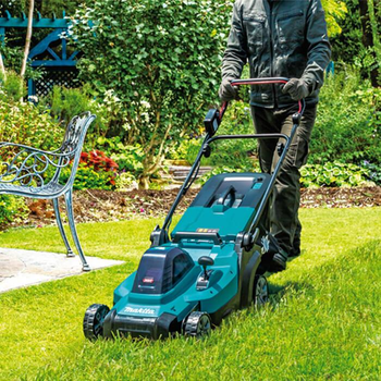 Аккумуляторная газонокосилка Makita XGT 40 V Max LM003GM103 с 2 акб 40V 4.0Ah и з/у DC40RC (SET-LM003GM103-XGTOPE)