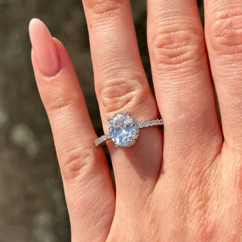 Кольцо с белыми камнями LUX Maxi Diamond (Размер 8)