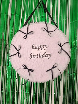 Піньята "Happy Birthday" з Днем Народження біла з бантиками 38*38*10 + палиця