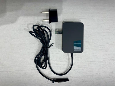 Оригинальный блок питания Microsoft (model 1512 5pin) для планшета Windows RT б/у